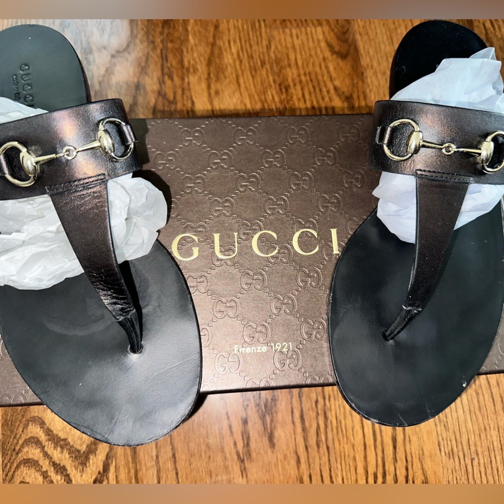 Gucci Leather Horsebit Thong Sandal